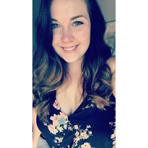 Meet your Posher, Kelly